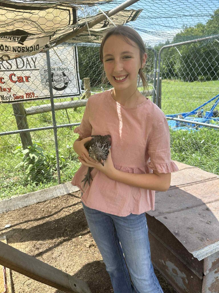 Chick Chain; Sophia Brown