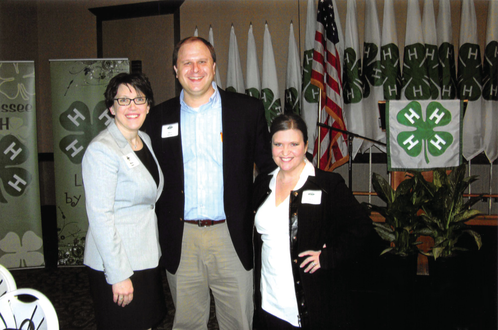 4-H Alumni enjoying fellowship at a 4-H Alumni Reunion